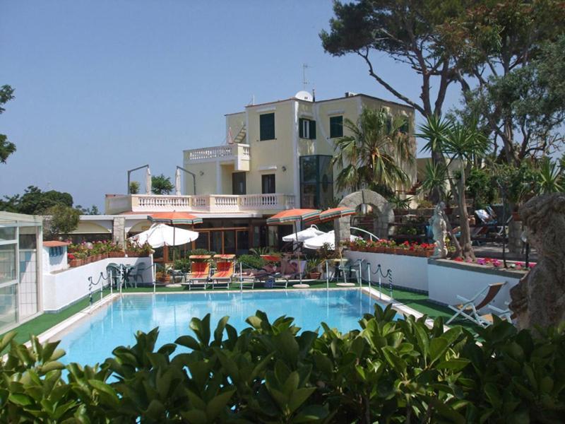 Albergo Villa Hibiscus Forio di Ischia المظهر الخارجي الصورة